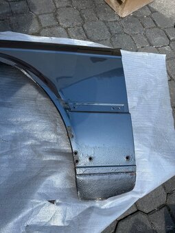 BMW E30 přední nárazník, blatník - 12