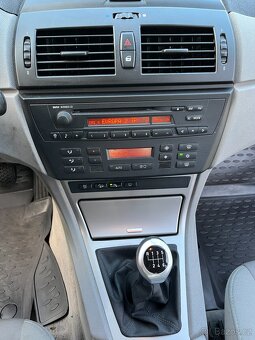 BMW X3 2.0D manuál - 2006 - 4x4 - tažné - dovoz D - 12