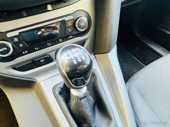FORD FOCUS 2.0 TDCi COMBI ALU KOLA, DIGI KLIMA, VYHŘEV SEDAD - 12