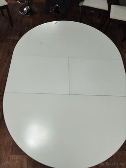 Rozkládací kulatý stůl se židlemi - 12