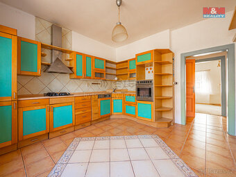 Prodej rodinného domu, 382 m², Senohraby, ul. Hlavní - 12