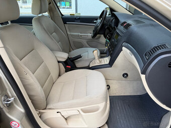 Škoda Octavia 1.6i Elegance 1maj,CZ,po servisu - 12
