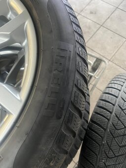 ALU 19” BMW X5  (G05) 245/50 R19 Pireli zima DOT 2521 - 12