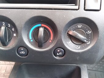 FORD FIESTA 1.3 8V AMBIENTE  ČR,2.MAJITEL,AC - 12