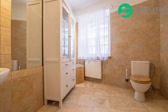 Roubenka s duší v centru města Vimperk - 12