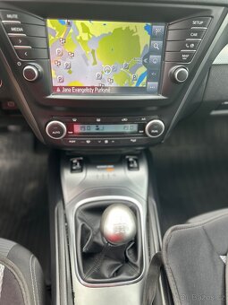 TOYOTA avensis 2.0D - 12