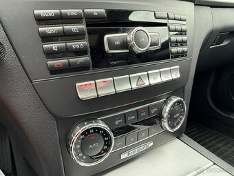 MERCEDES-BENZ C200 CGI //2011 7G XENON NAVIGACE PANORAMA - 12