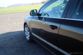 Škoda Superb 1,6 TDi GreenLine 77KW Combi - 12
