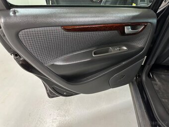 Volvo V70 2001 D5 120 kW - 12