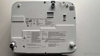 Projektor NEC V281W - stav nového - 12