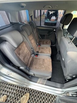 VW Touran 2.0 TDI DSG 2014 130 kW - 12