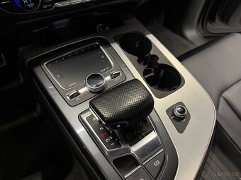 AUDI Q7 3.0TDI 200kw QUATTRO, S-LINE, VZDUCH, MATRIX, ČR - 12