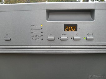 VESTAVNÁ NEREZ MYČKA MIELE, LUXUSNÍ ZNAČKA,VYROBENO V CZ - 12