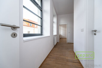 Prodej bytu 2+kk, 57m2 s balkonem 6,5m2, parkovací stání v p - 12