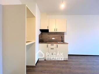 Pronájem bytu 1+kk, 33 m2 v Olomouci, Šantova ul. - 12