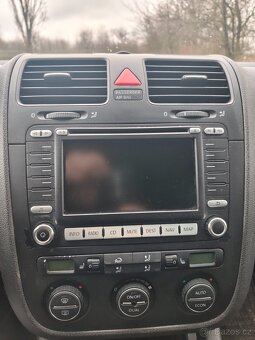 Volkswagen Golf 5 - 12