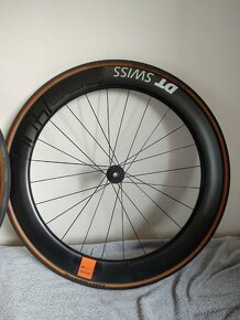 KARBONOVÁ ZAPLETENÁ KOLA DT SWISS 62mm. PC=60.990,- - 12