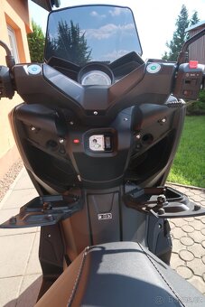 Maximus Caesar 125 EFI Euro 5 - 12