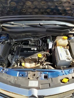 Opel Astra H 1.4i 66kw,r.v.2009,serv.kniha-138968km - 12