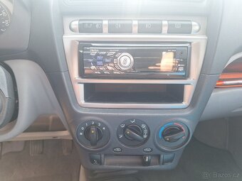 Kia Picanto 1.1i/48kW. r. 2008, naj. 93.500km-Serviska - 12