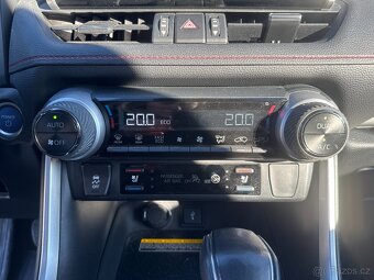 Toyota RAV4 2,5 PLUG-IN HYBRID VIP SELECTION 4X4 225 KW - 12