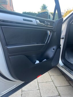 VW Touareg 3.0 TDi 180 KW - 12