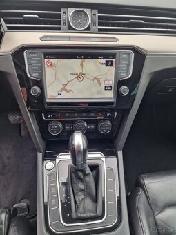 Volkswagen passat variant 2.0 BiTDI Highline 4x4 - 12