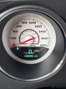 Dodge Challenger 6.4 SRT 392 - 12