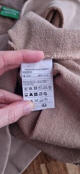 béžová mikina s výstřihem Benetton - 12
