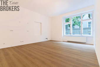 Prodej nadstandardního bytu 3+KK, 105 m² – Pernerova, Karlín - 12