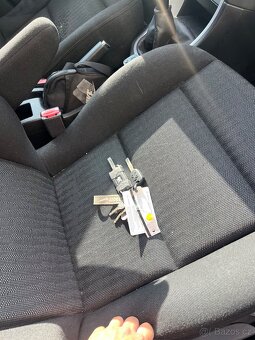 Peugeot 307 sw 1.6hdi - 12