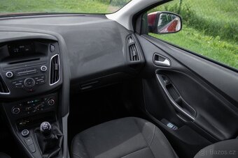 Ford Focus Kombi 1.0 EcoBoost Trend 74kw M/T - 12