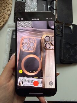 iPhone 14 Pro Max 128 GB - 12