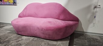 Sedacky ve tvaru pusinek - 12