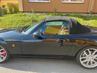 Mazda MX-5 NC 2.0 - 12