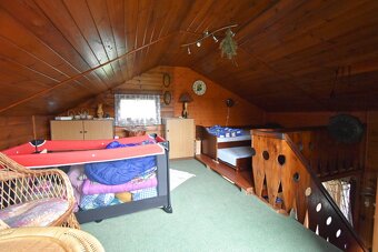Dřevěná chata 26m2, na vlastním pozemku 487m2, Kobylníky - 12
