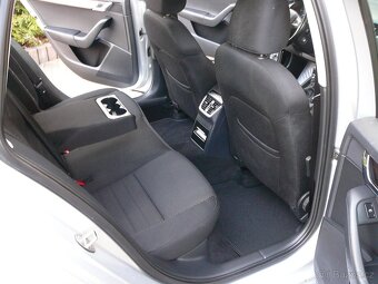 ŠKODA OCTAVIA SCOUT 2.0 TDI 110KW 4x4 NAV ALU TAŽNÉ SERVISKA - 12