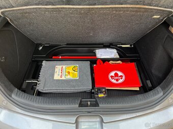 Mazda 3 1,4 - 12