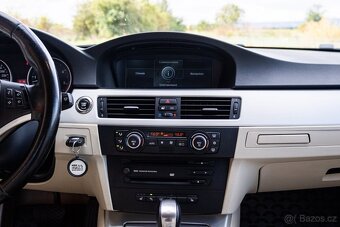 BMW 330 d xDrive /SUPER STAV / AJ NA SPLÁTKY / PROTIÚČET / - 12