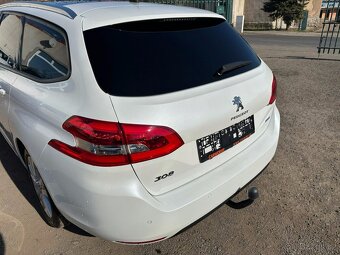 Peugeot 308 SW 2.0Hdi 110kw - 12