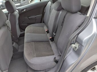 ASTRA 1.4 16V,  135000km-DOLOŽENO, původ ČR,  VELMI SOLIDNÍ - 12