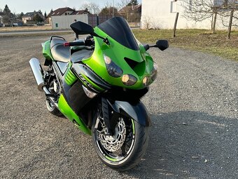 Kawasaki ZZR 1400, 142Kw - 12