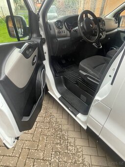 Renault Trafic - 12