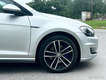 VW Golf GTE - 12
