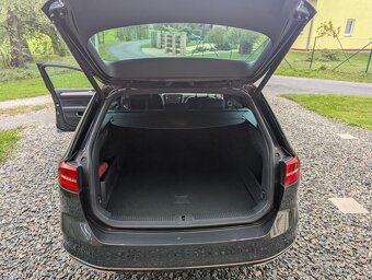 Volkswagen Passat, B8 kombi 2.0 BiTDI 176kw 4x4 - 12