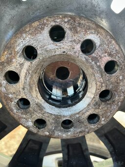 Kola R17, dvojí rozteč 5x100 a 5x112, 225/45/17, vzorek 5mm - 12