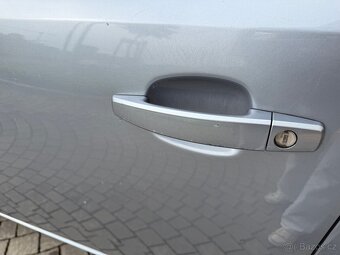 Opel Astra Caravan - kombi,1.6 benzin,85kw,2010 - 12