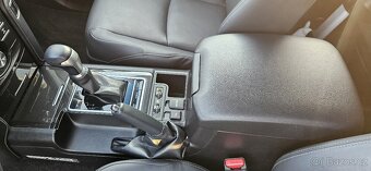 TOYOTA LANDCRUISER() 2.8 D-4D 150 kW Executive AT 5dv. - 12