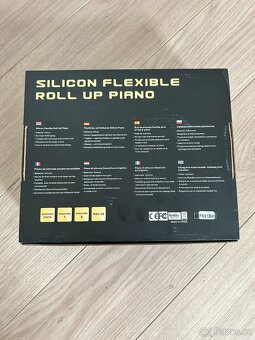 NOVÉ Elektrické piano rolovací s 61 klávesami + reproduktor - 12