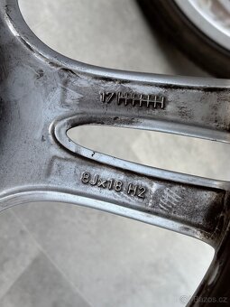 BMW R18 F30 F31 F32 F33 F34 BMW 3 Originál 5x120 - 12